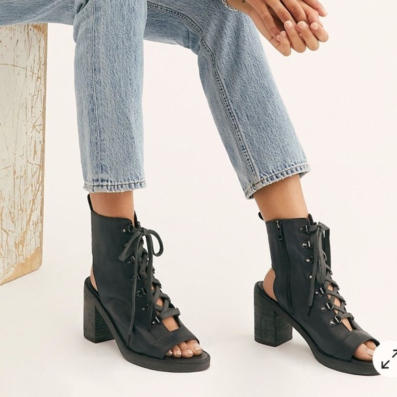 Free PeopleCity Of Lights Open Toe Booties 37